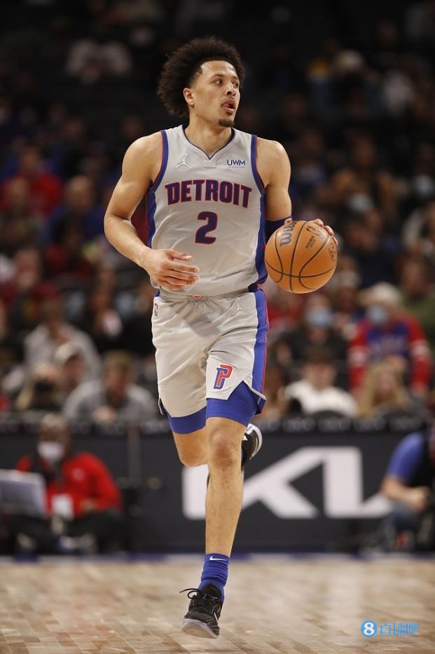 系上展现出 系上展现出