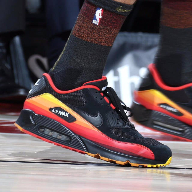 悬念在于 悬念在于