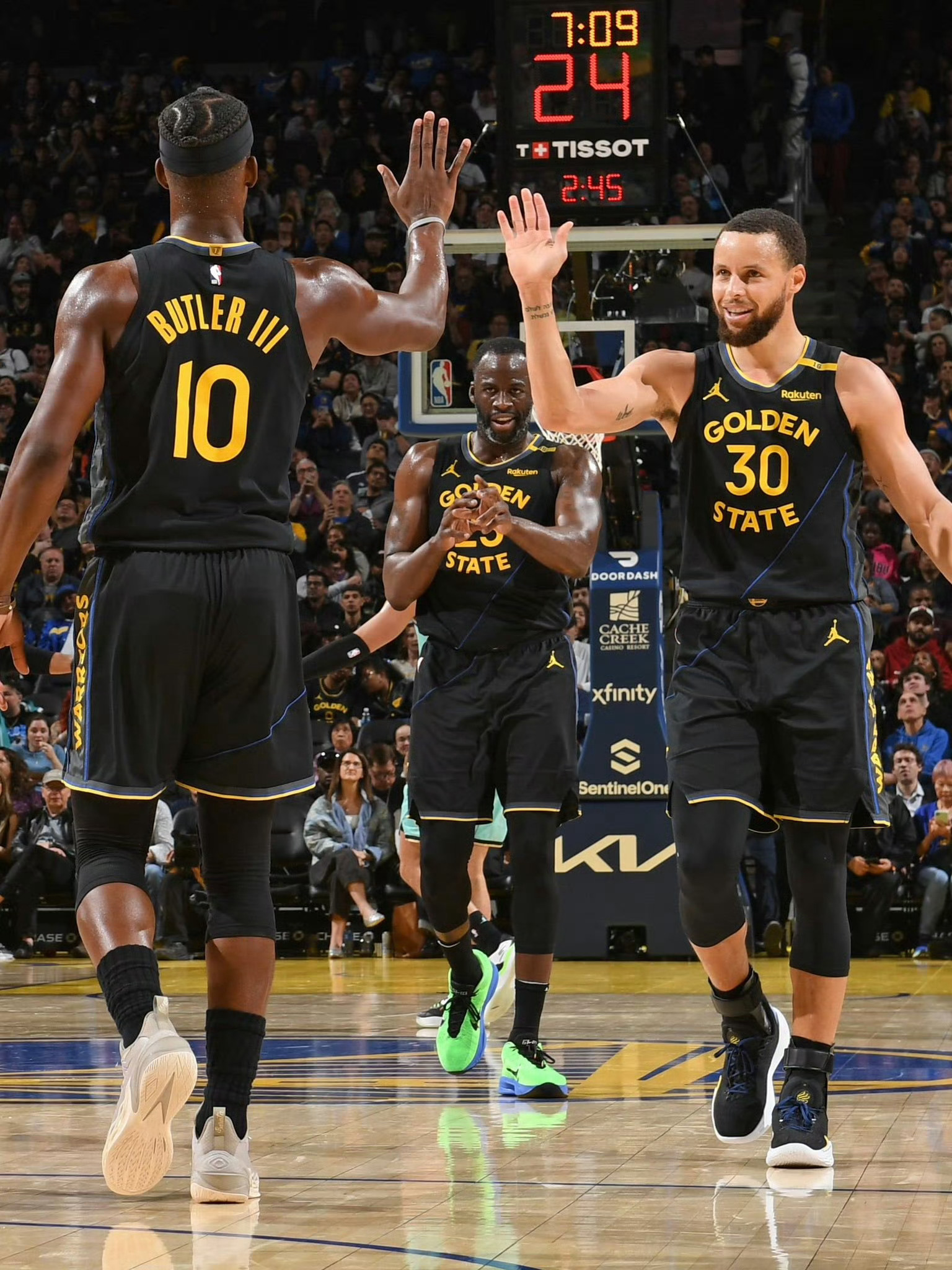 控球寻求中 控球寻求中